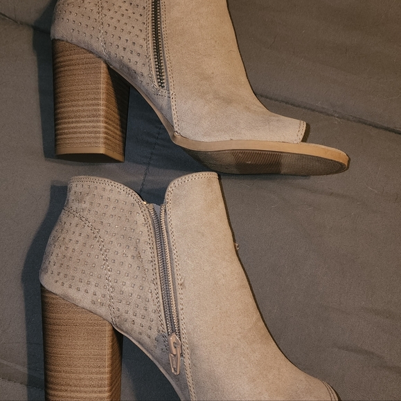 Open toe Wedge heels size 11 - Picture 2 of 4